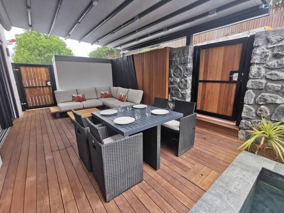 Summer Cosy - Villa Classee 4 Etoiles - 2 Suites Avec Piscine Chauffee Et Jacuzzi Integre Idealement Situee Chemin Summer Saint-Gilles-les-Bains Exterior foto