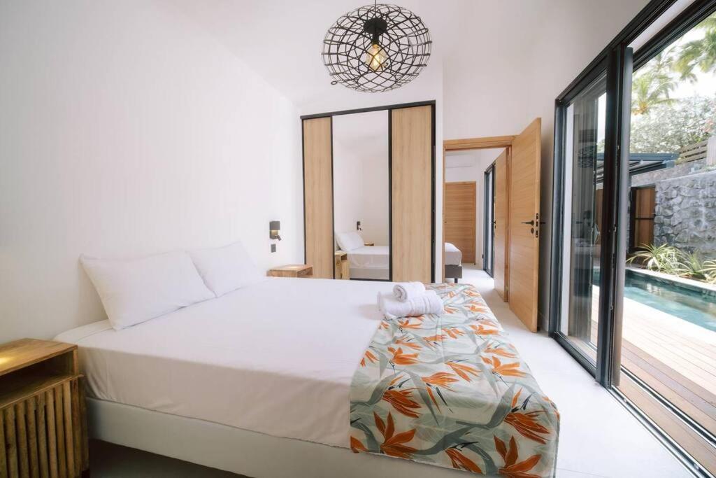 Summer Cosy - Villa Classee 4 Etoiles - 2 Suites Avec Piscine Chauffee Et Jacuzzi Integre Idealement Situee Chemin Summer Saint-Gilles-les-Bains Exterior foto